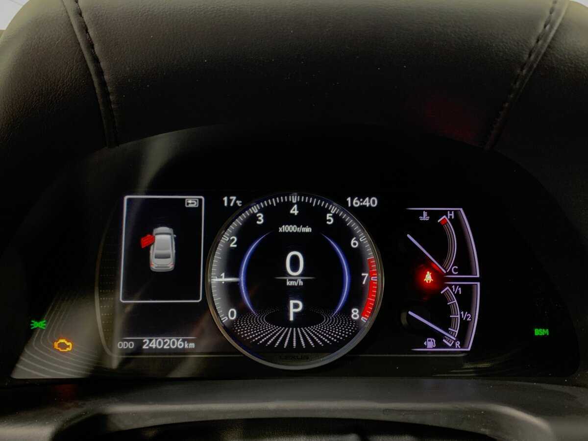 Lexus ES 2018 года с пробегом. Фото: #12
