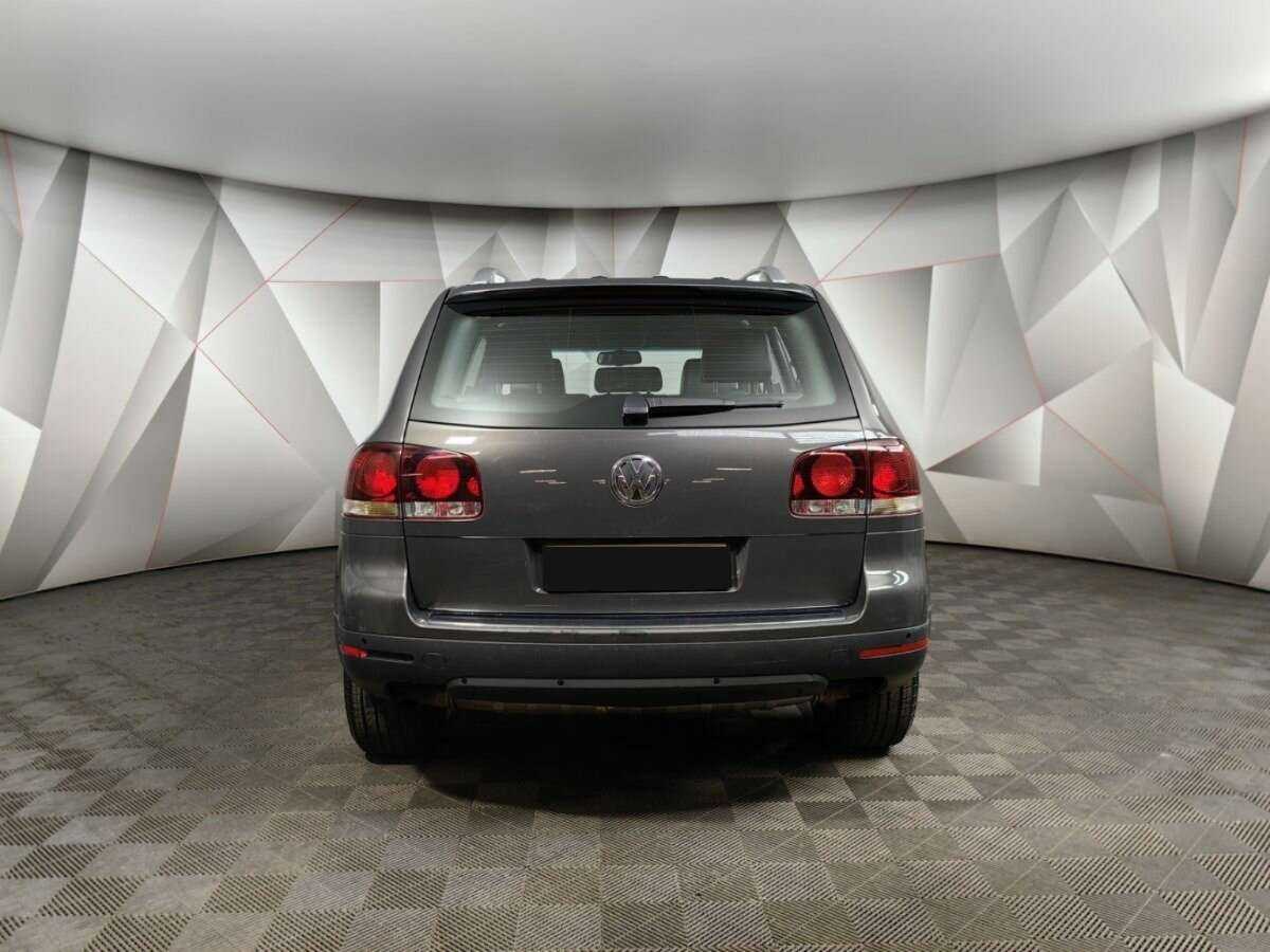 Volkswagen Touareg 2010 года с пробегом. Фото: #7