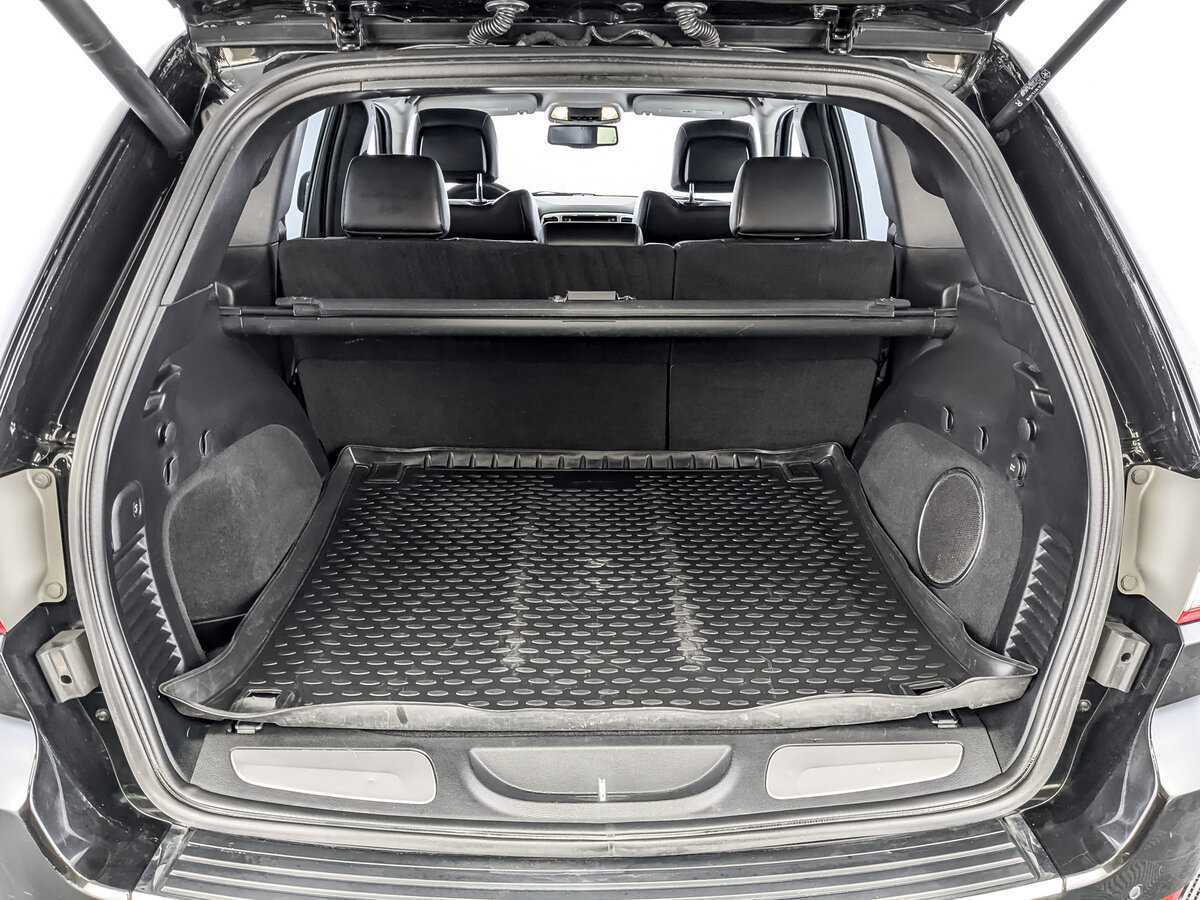 Jeep Grand Cherokee 2012 года с пробегом. Фото: #9