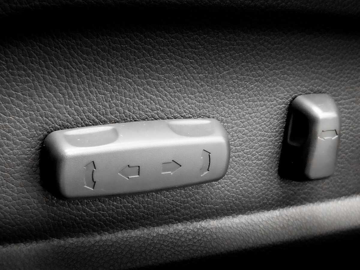 Hyundai Santa Fe 2015 года с пробегом. Фото: #18