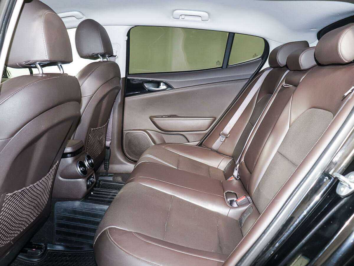 Kia Stinger 2018 года с пробегом. Фото: #9