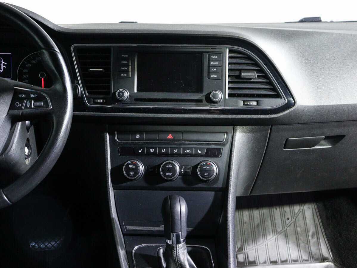 SEAT Leon 2013 года с пробегом. Фото: #10