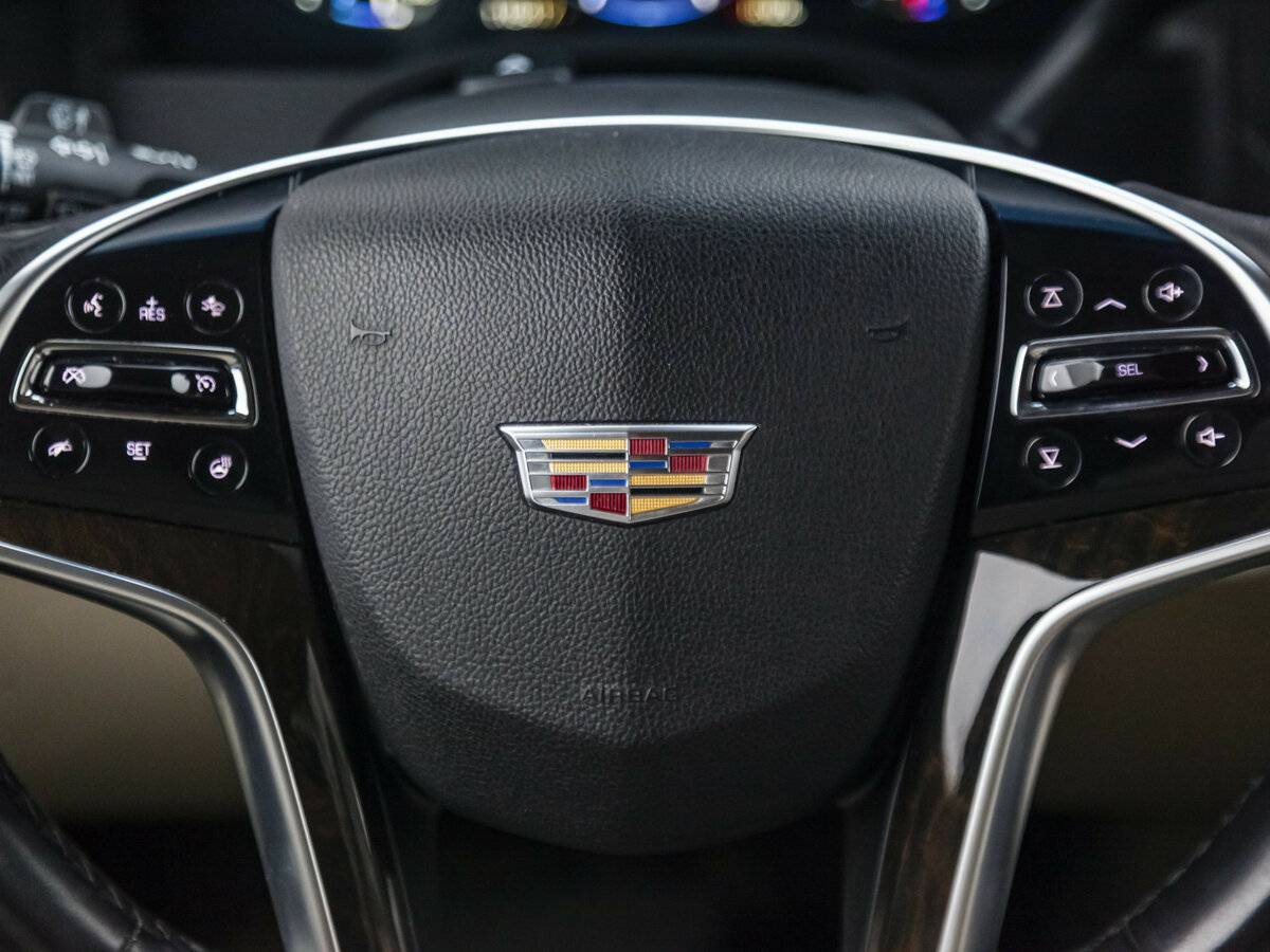 Cadillac Escalade 2018 года с пробегом. Фото: #13