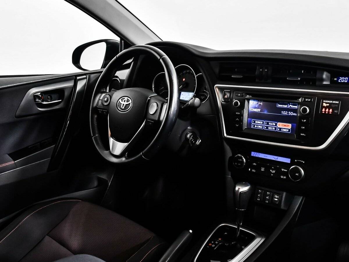 Toyota Auris 2014 года с пробегом. Фото: #10