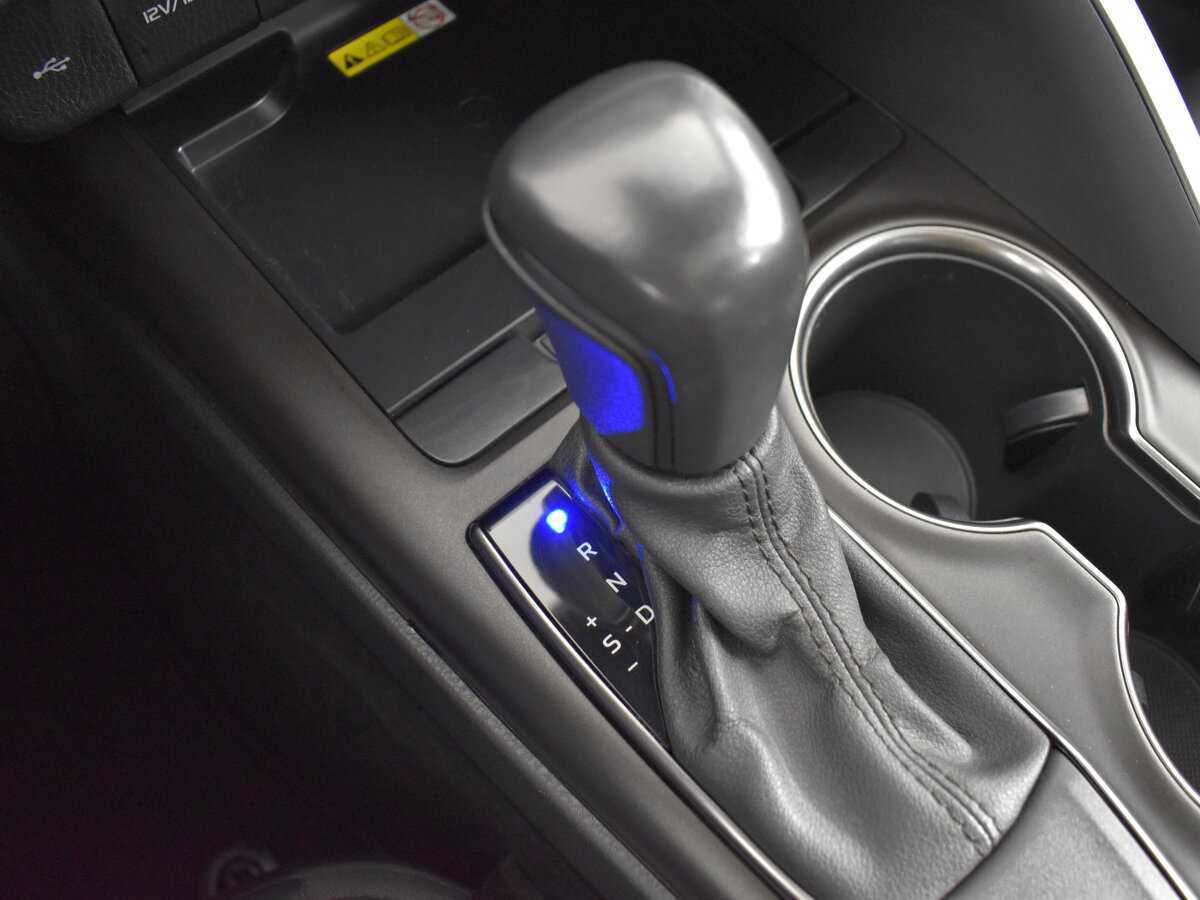 Toyota Camry 2022 года с пробегом. Фото: #18