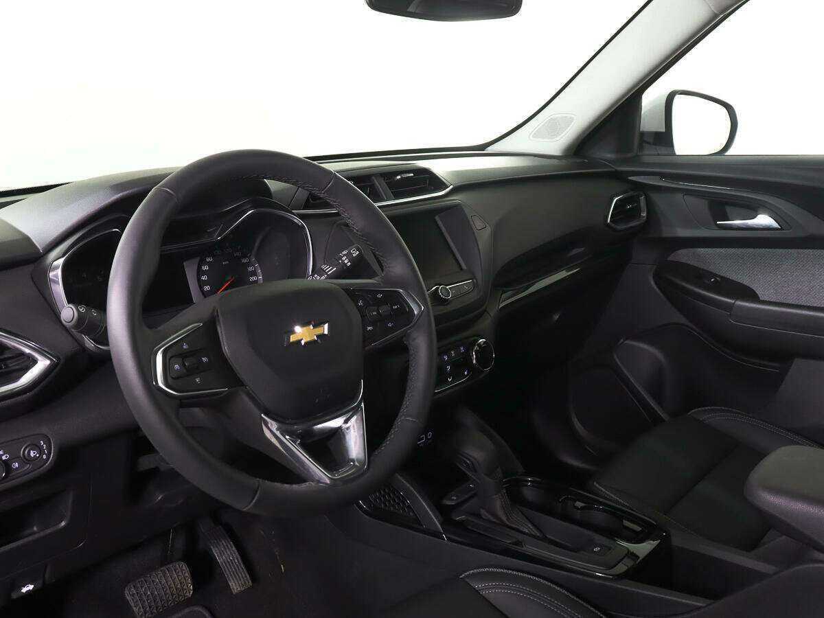 Chevrolet TrailBlazer 2021 года с пробегом. Фото: #12