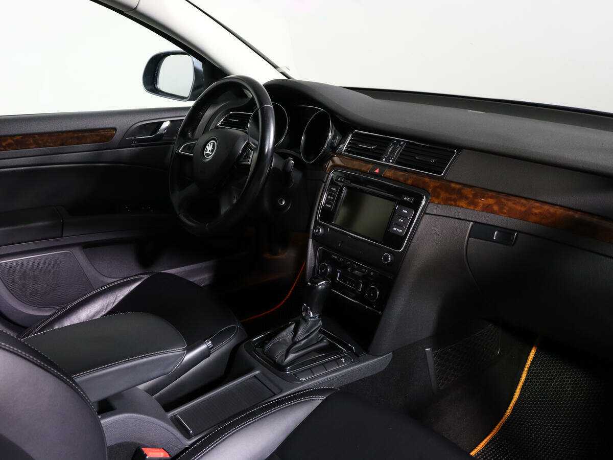 Skoda Superb 2014 года с пробегом. Фото: #8