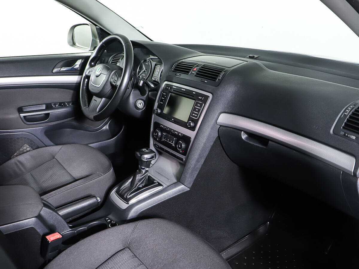 Skoda Octavia 2011 года с пробегом. Фото: #10