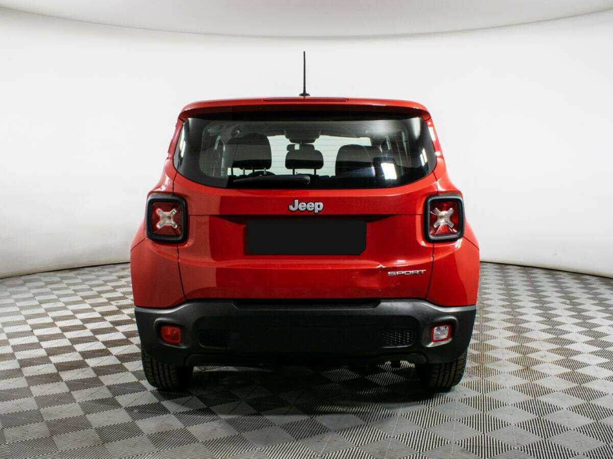 Jeep Renegade 2017 года с пробегом. Фото: #2