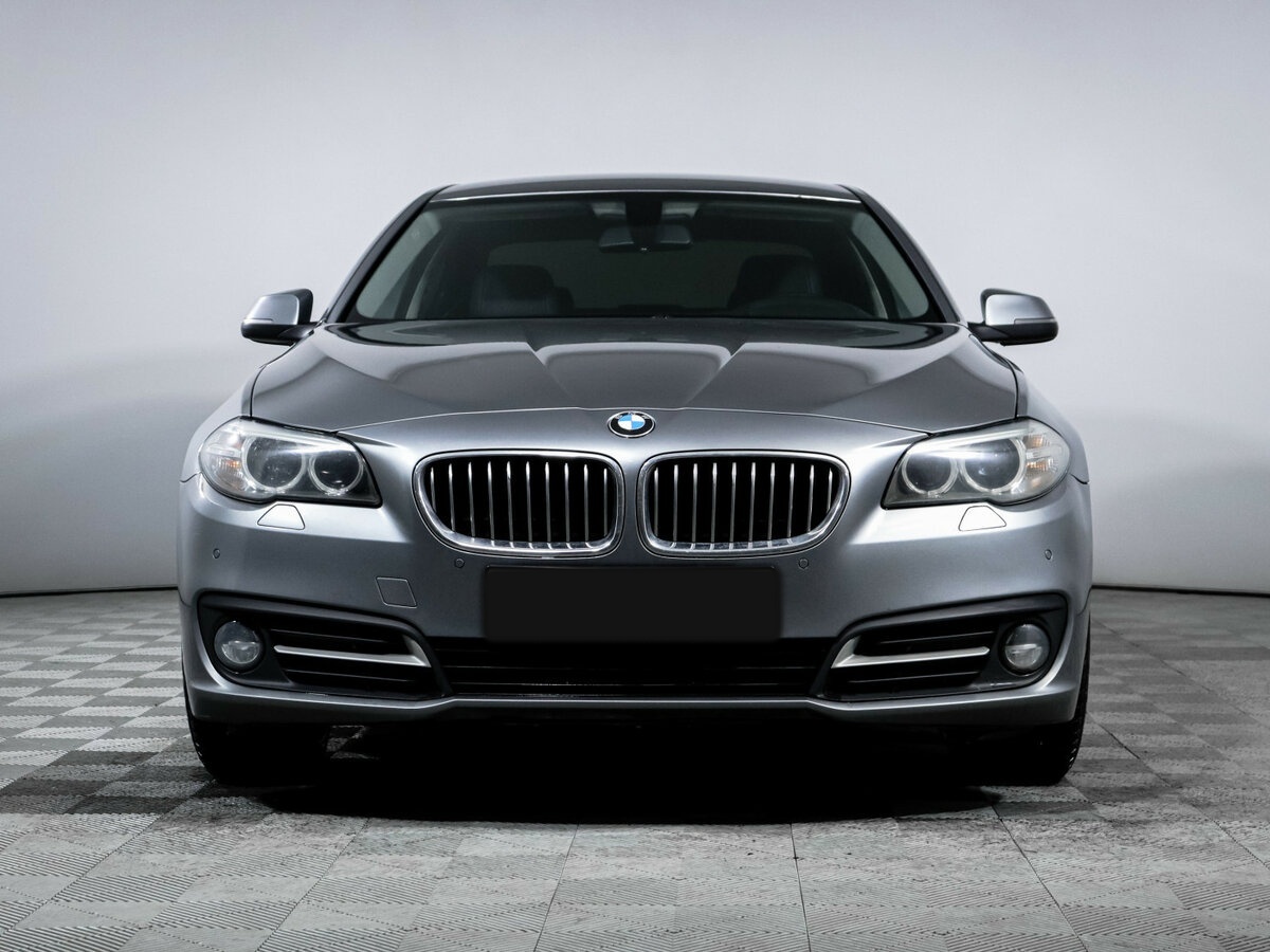 BMW 5 серии 2013 года с пробегом. Фото: #1