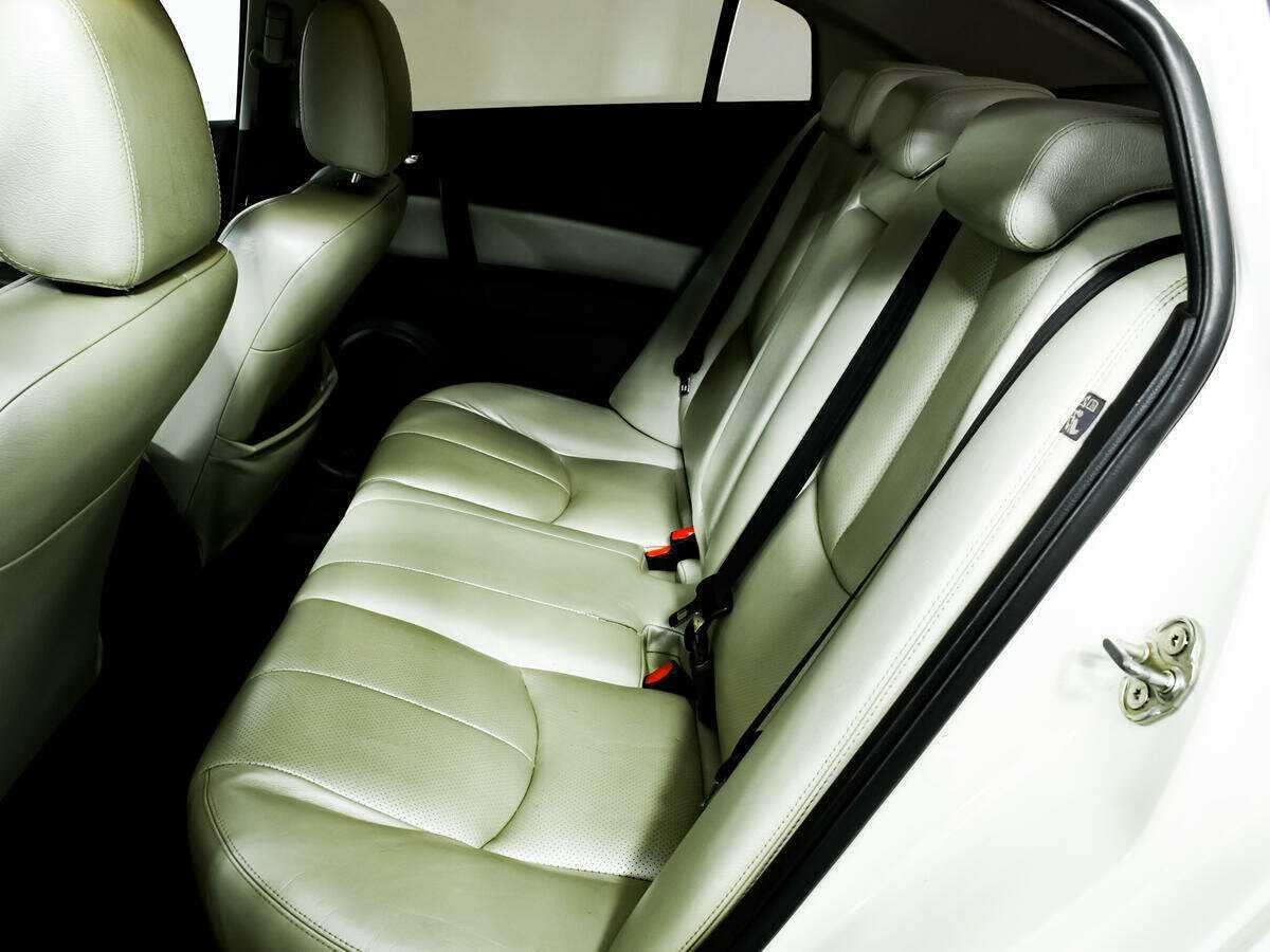 Mazda 6 2011 года с пробегом. Фото: #11