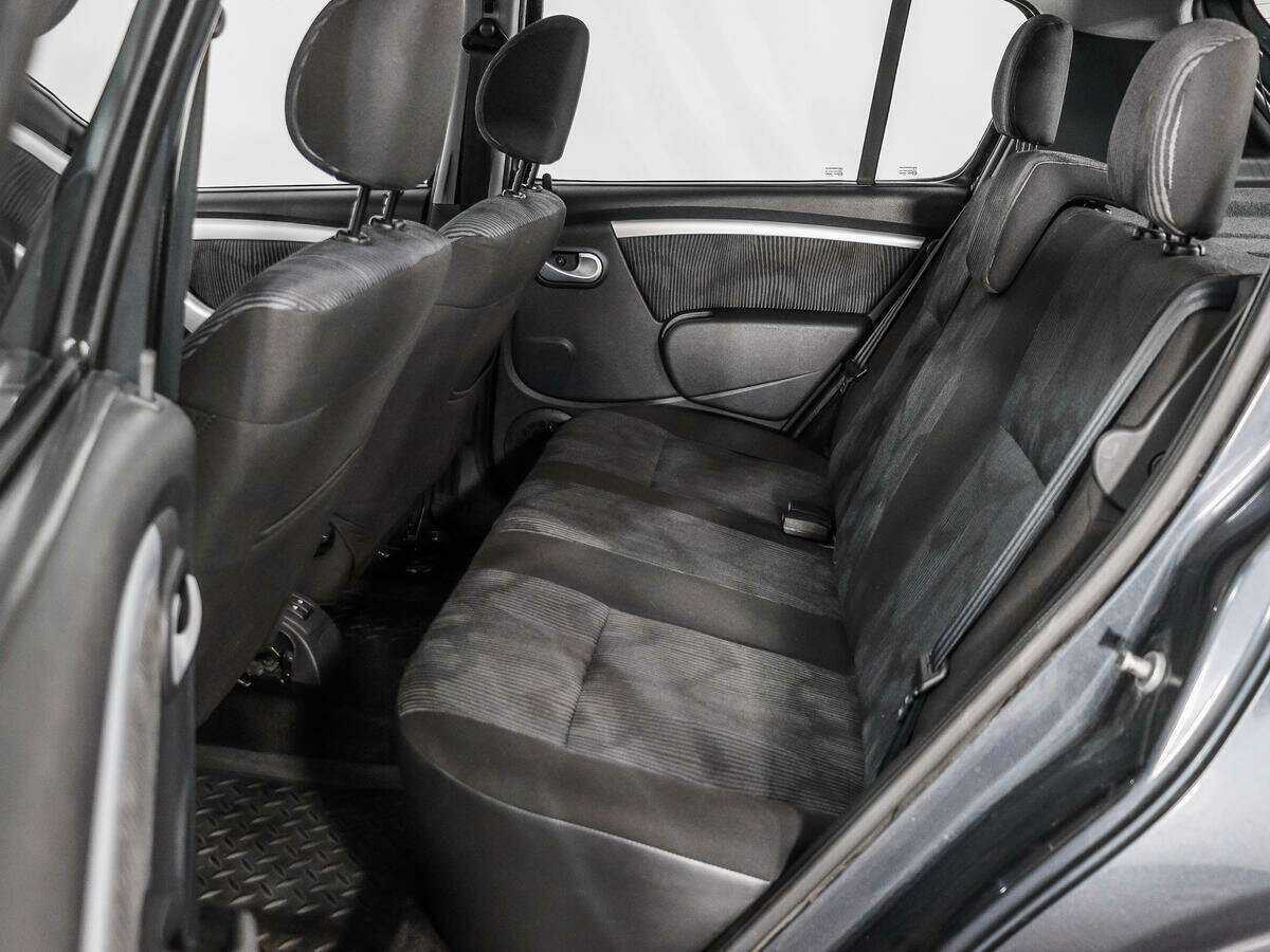 Renault Sandero 2010 года с пробегом. Фото: #9