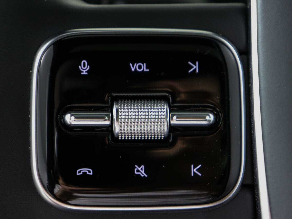 LiXiang L9 2023 года с пробегом. Фото: #26