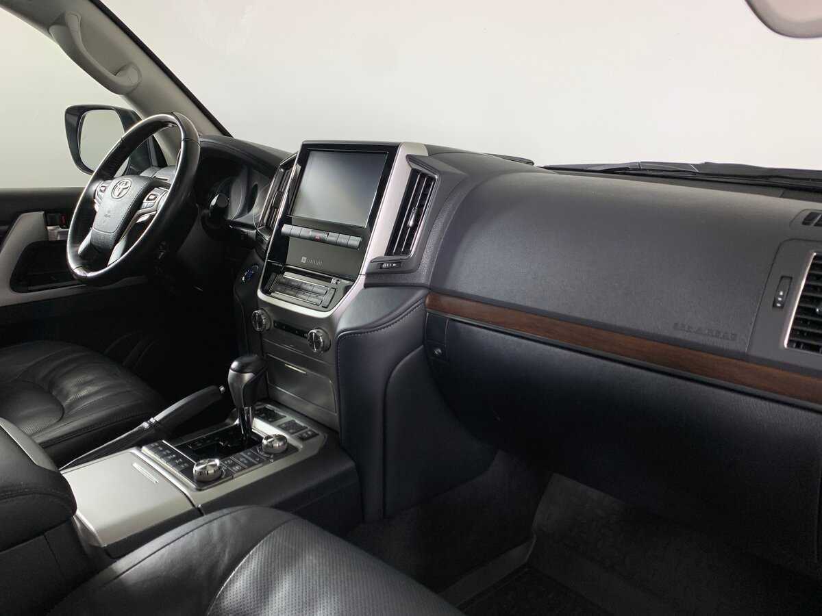 Toyota Land Cruiser 2018 года с пробегом. Фото: #13