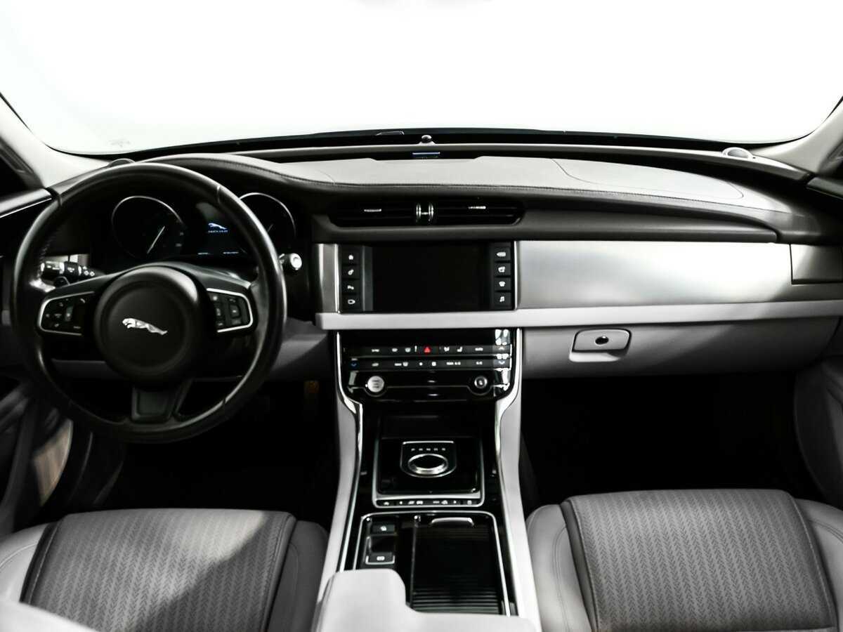 Jaguar XF 2016 года с пробегом. Фото: #10