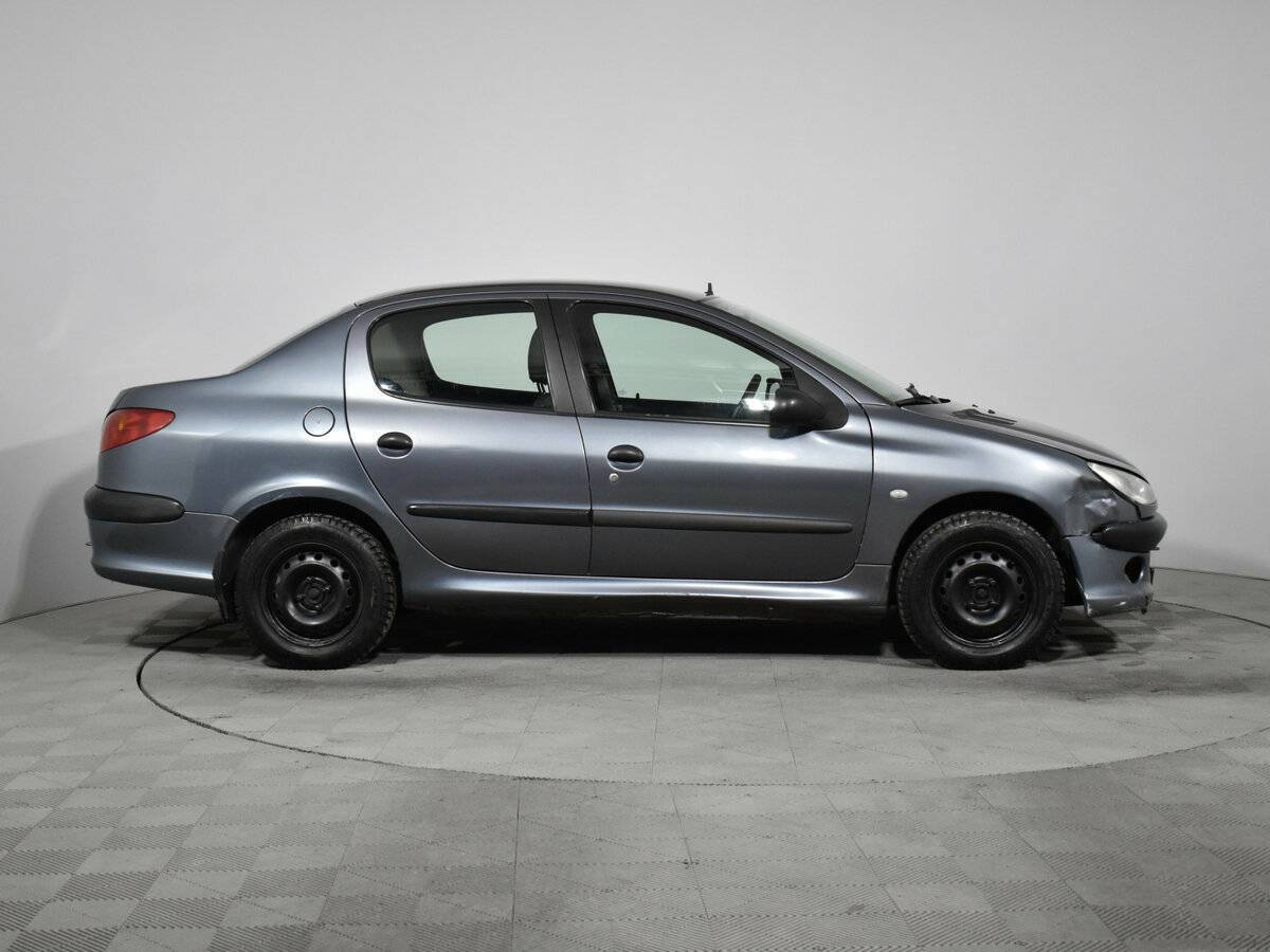 Peugeot 206 2009 года с пробегом. Фото: #3