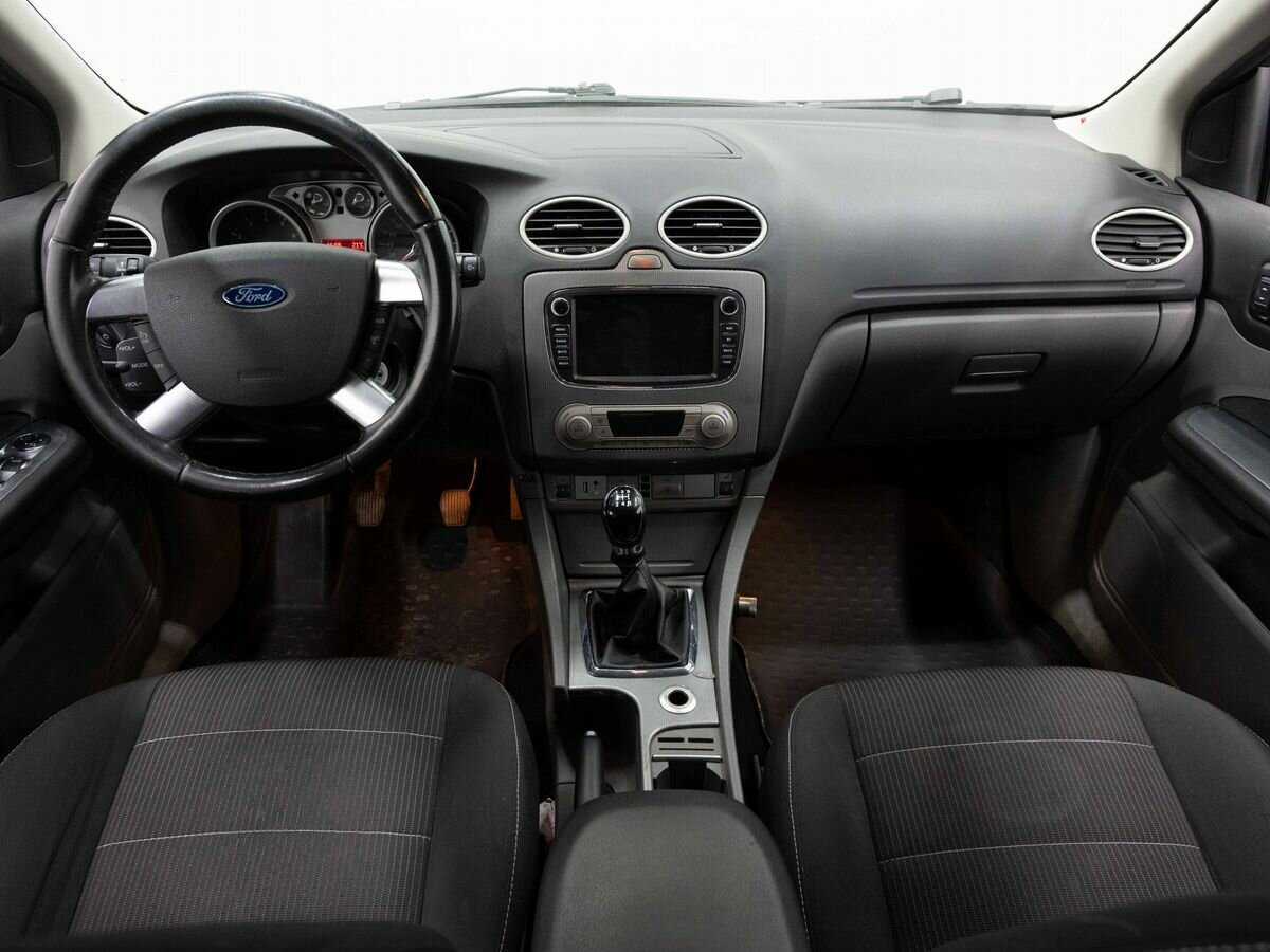 Ford Focus 2010 года с пробегом. Фото: #12