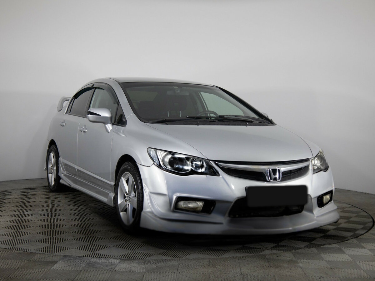 Honda Civic 2008 года с пробегом. Фото: #2
