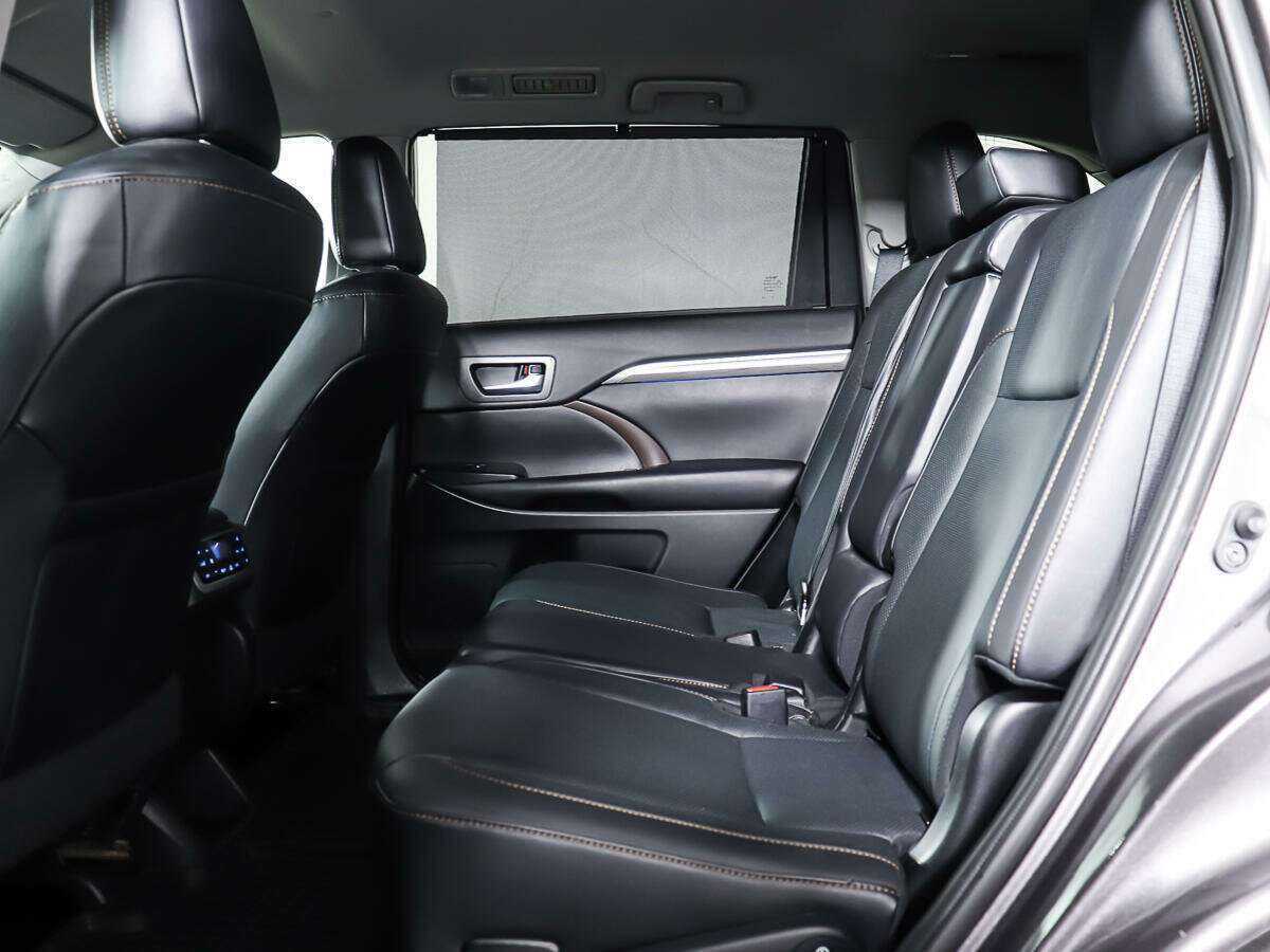Toyota Highlander 2019 года с пробегом. Фото: #9