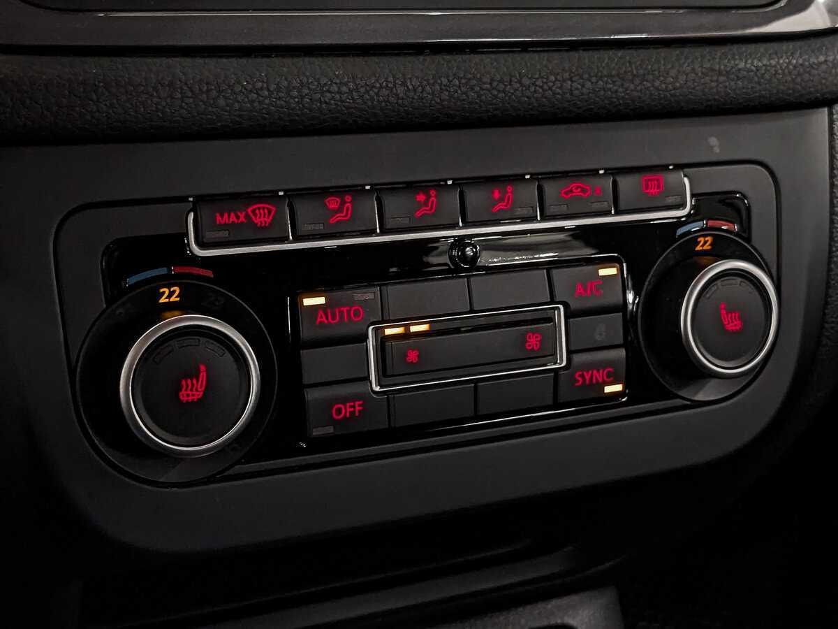 Volkswagen Tiguan 2013 года с пробегом. Фото: #18