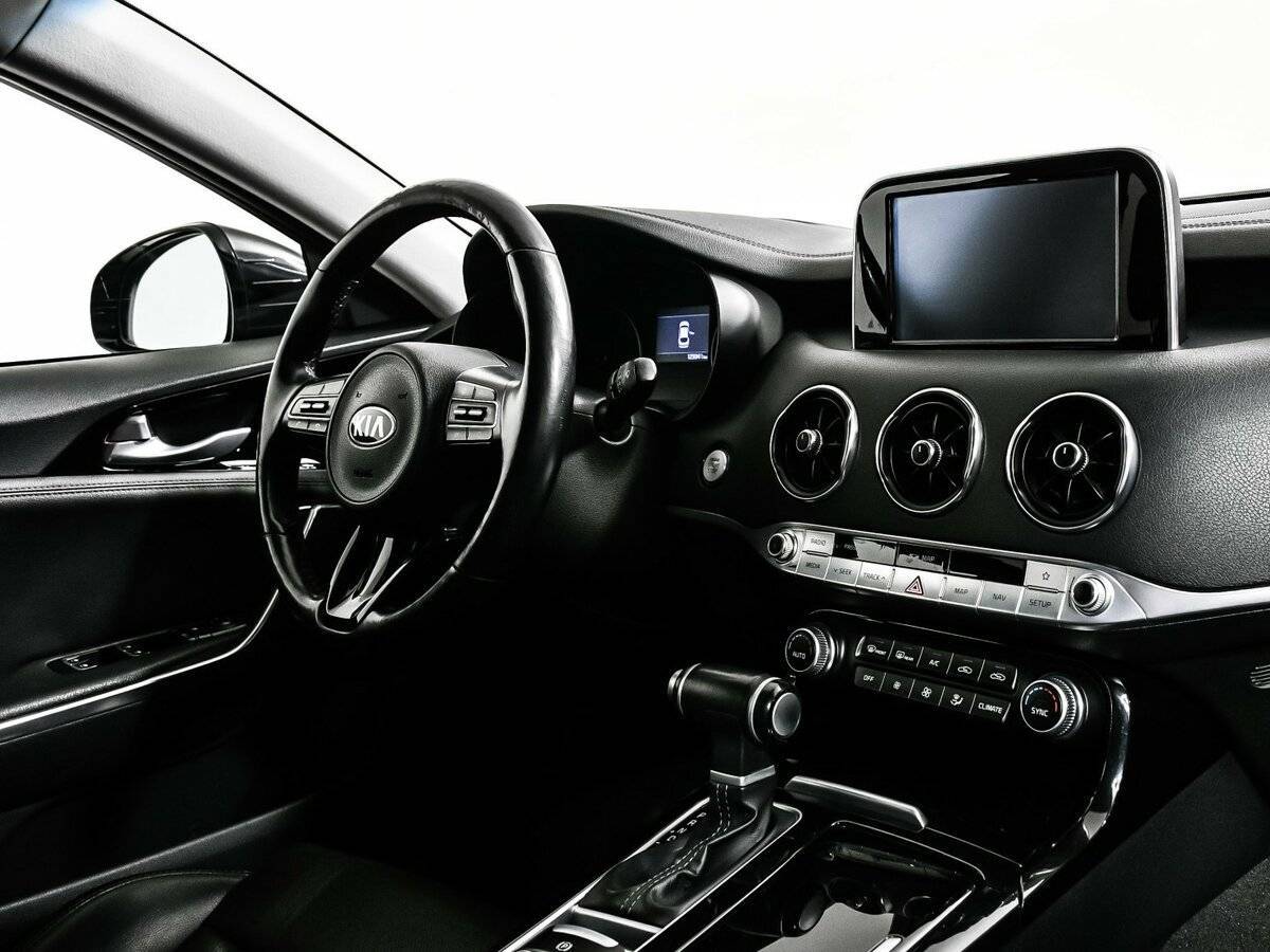 Kia Stinger 2018 года с пробегом. Фото: #8