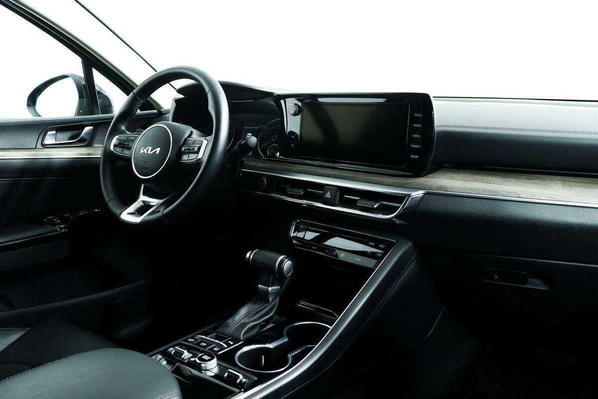 Kia K5 2022 года с пробегом. Фото: #8