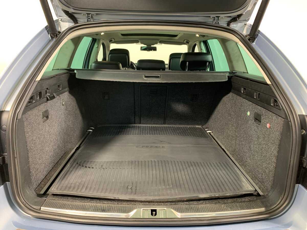 Skoda Superb 2011 года с пробегом. Фото: #20