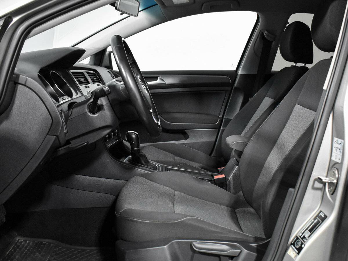 Volkswagen Golf 2013 года с пробегом. Фото: #9