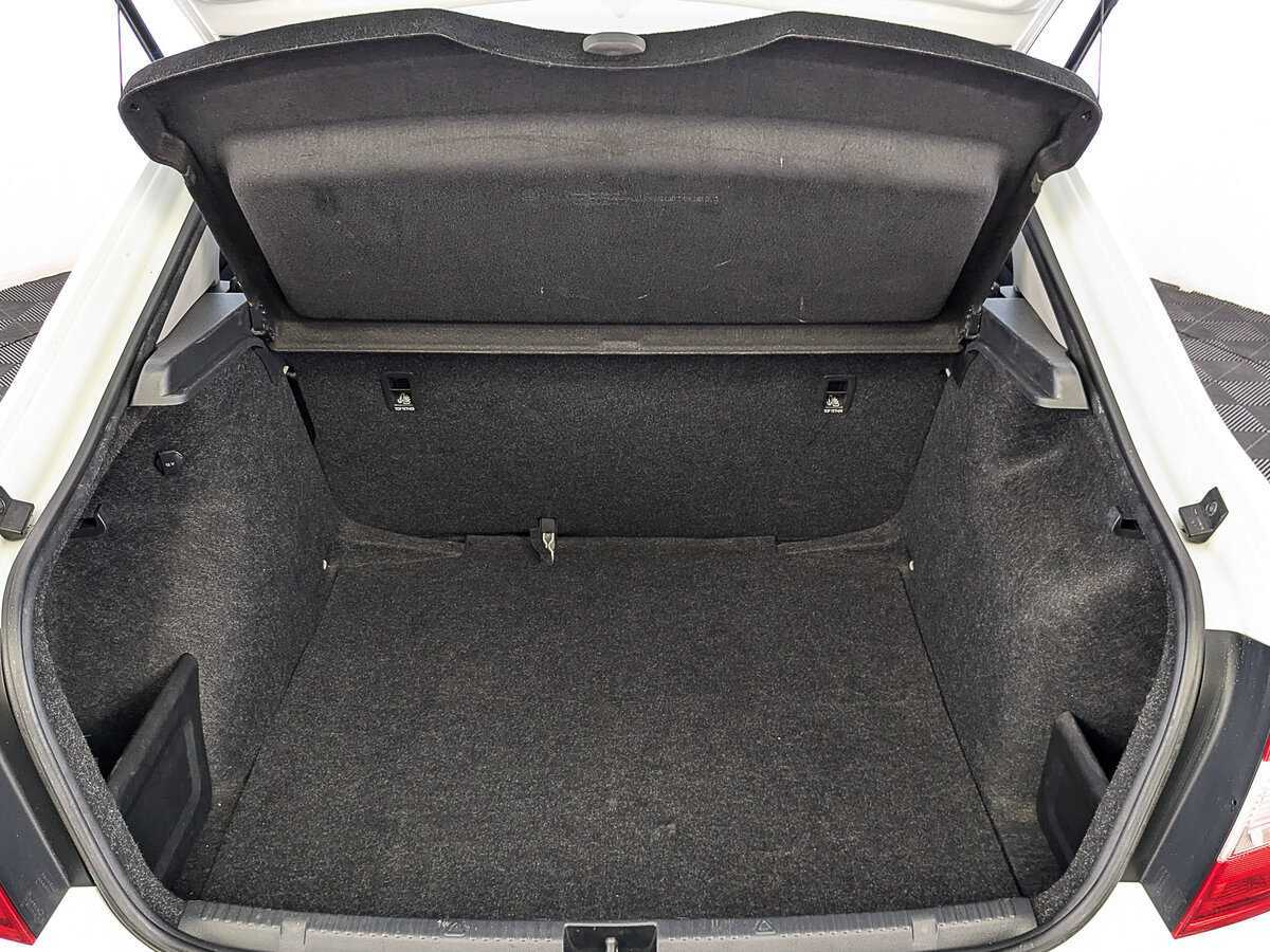 Skoda Rapid 2017 года с пробегом. Фото: #9