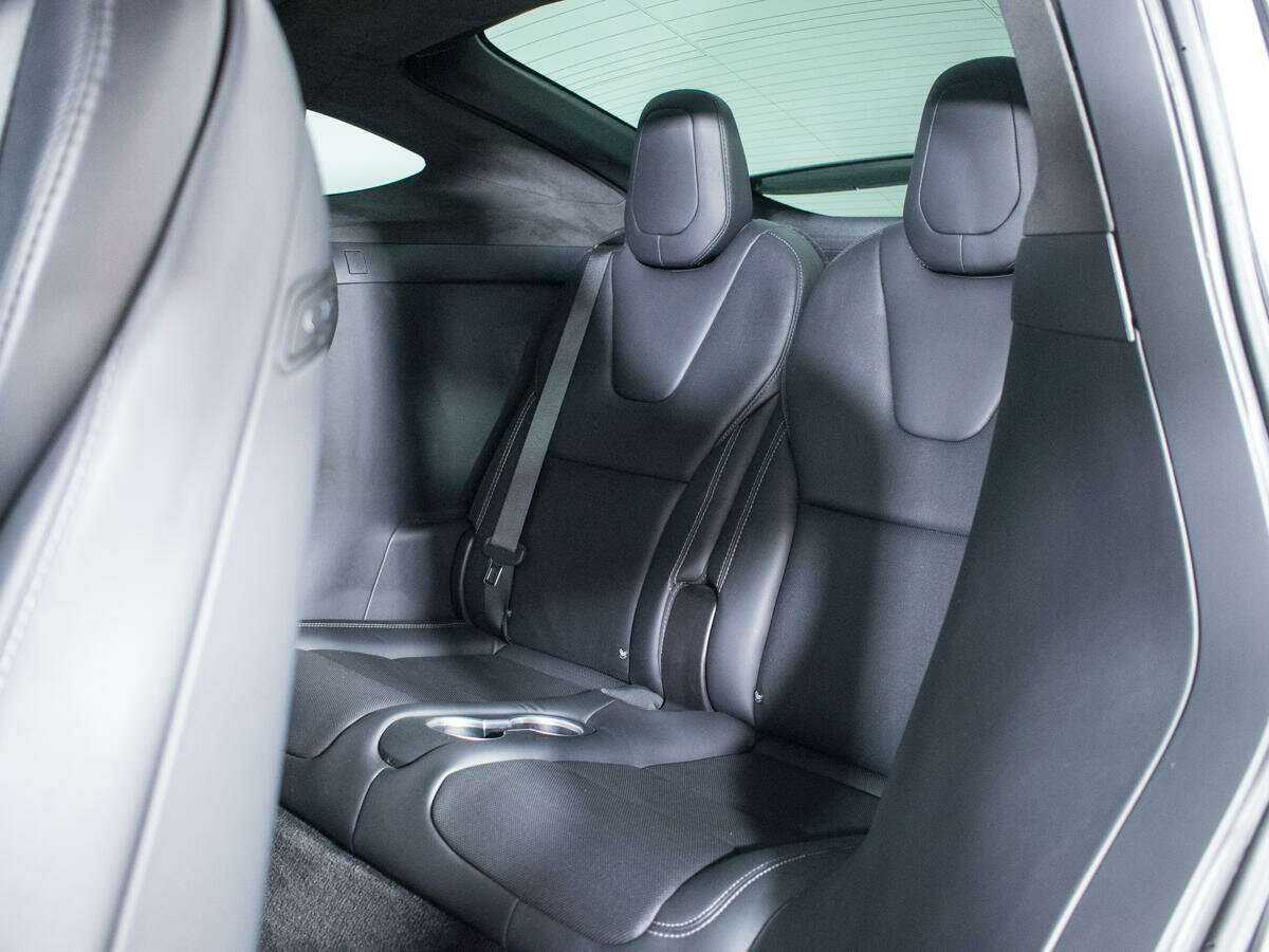 Tesla Model X 2018 года с пробегом. Фото: #13