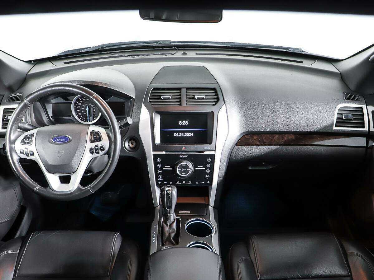 Ford Explorer 2011 года с пробегом. Фото: #11