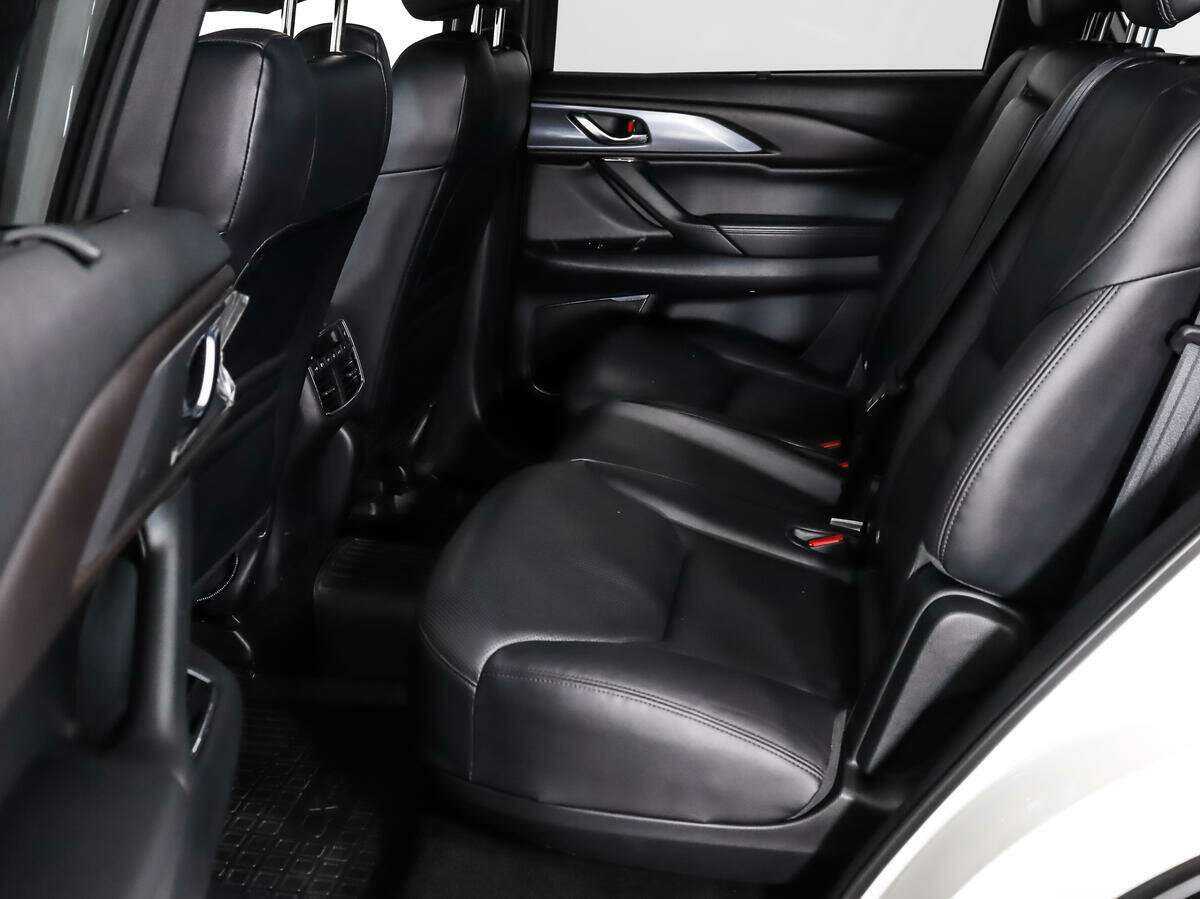 Mazda CX-9 2017 года с пробегом. Фото: #10