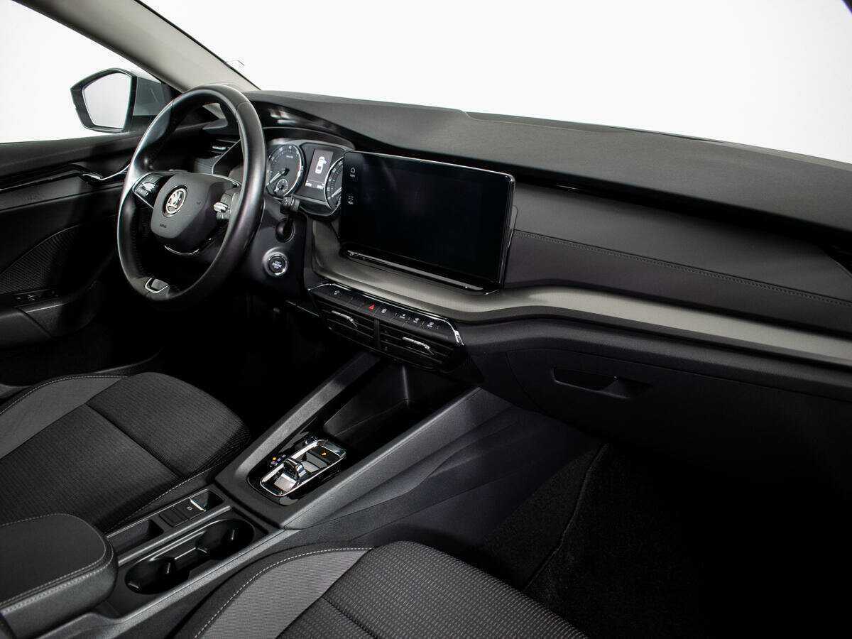 Skoda Octavia 2021 года с пробегом. Фото: #6