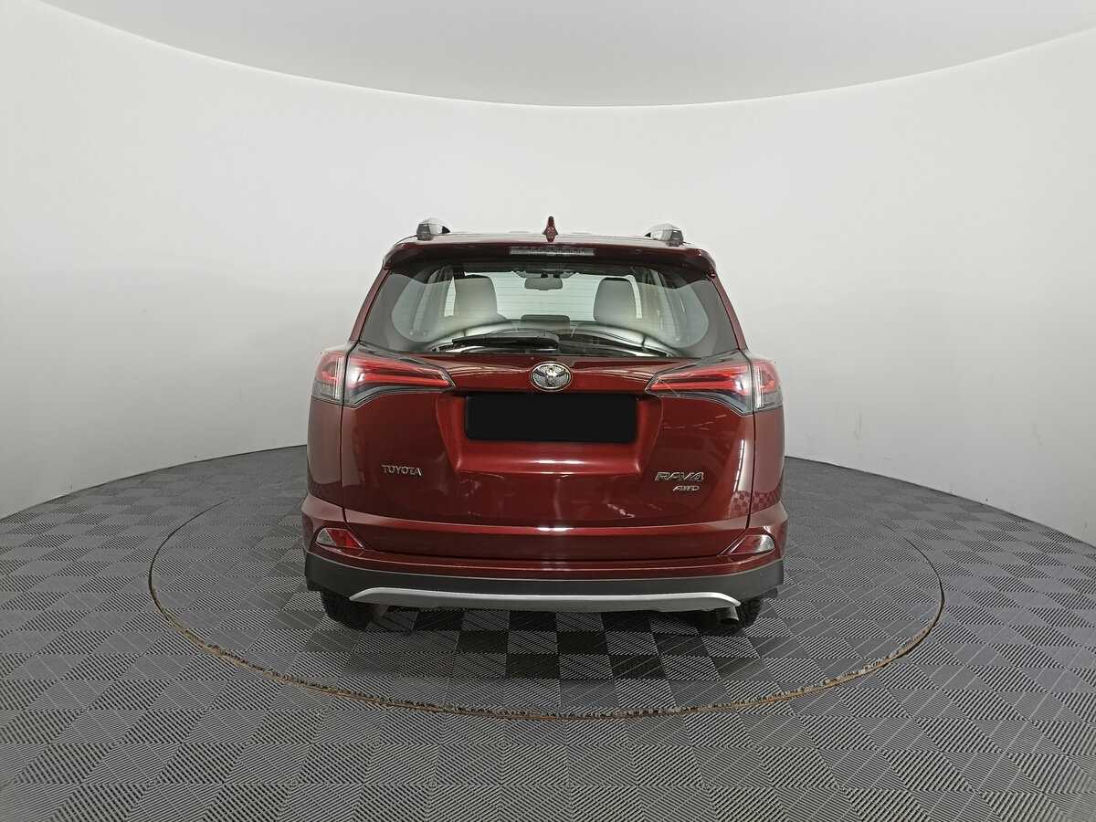 Toyota RAV4 2018 года с пробегом. Фото: #5