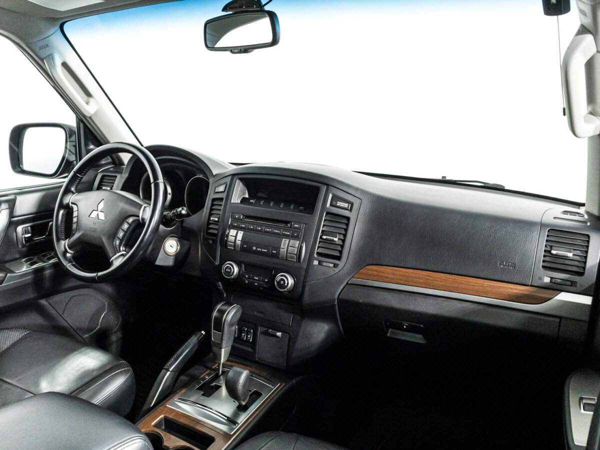 Mitsubishi Pajero 2007 года с пробегом. Фото: #8