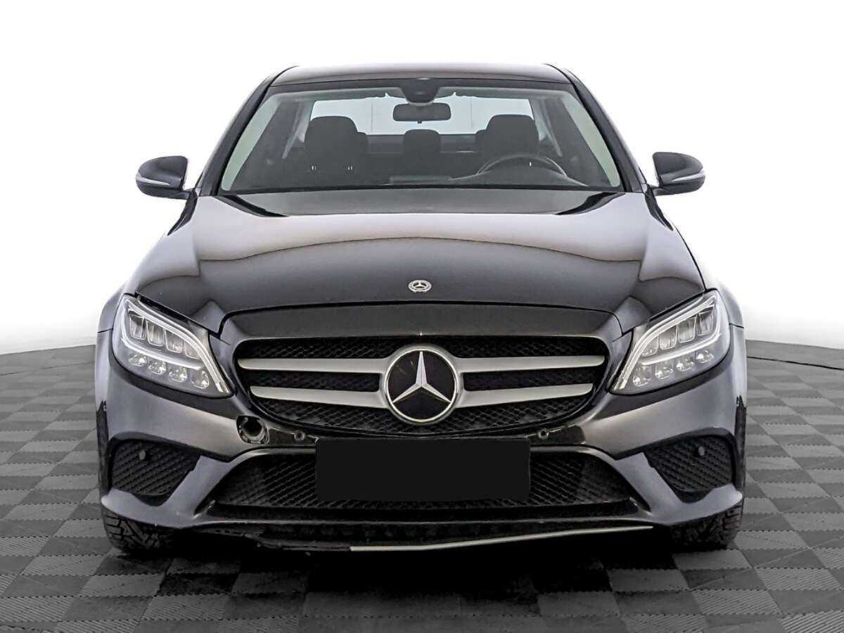 Mercedes-Benz C-Класс 2019 года с пробегом. Фото: #1
