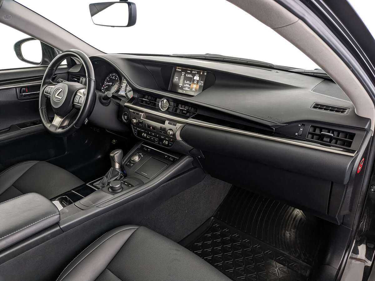Lexus ES 2018 года с пробегом. Фото: #8