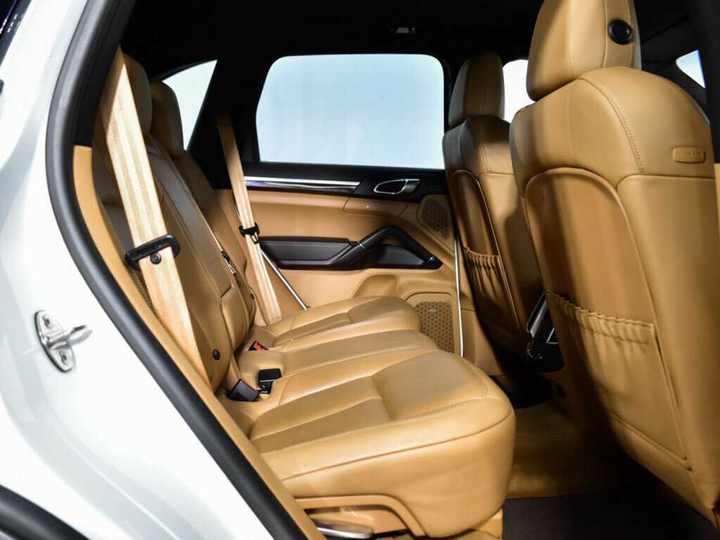 Porsche Cayenne 2013 года с пробегом. Фото: #9