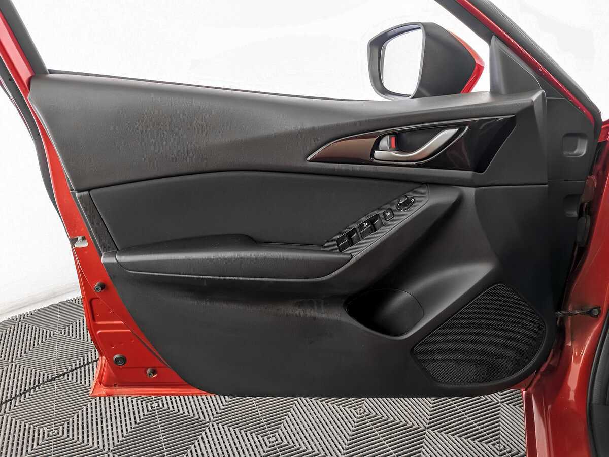 Mazda 3 2015 года с пробегом. Фото: #14