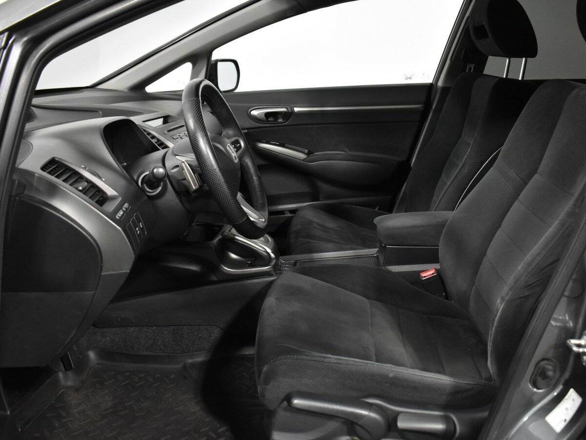 Honda Civic 2009 года с пробегом. Фото: #17