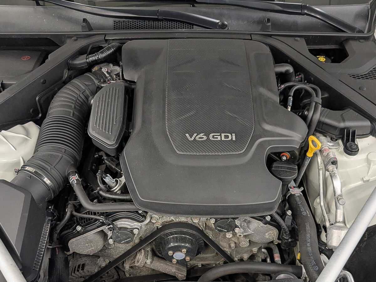 Kia K900 2019 года с пробегом. Фото: #8