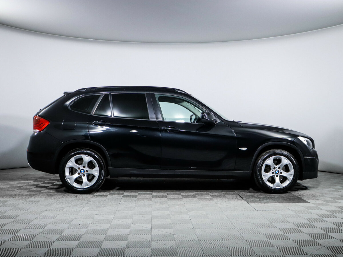 BMW X1 2010 года с пробегом. Фото: #3