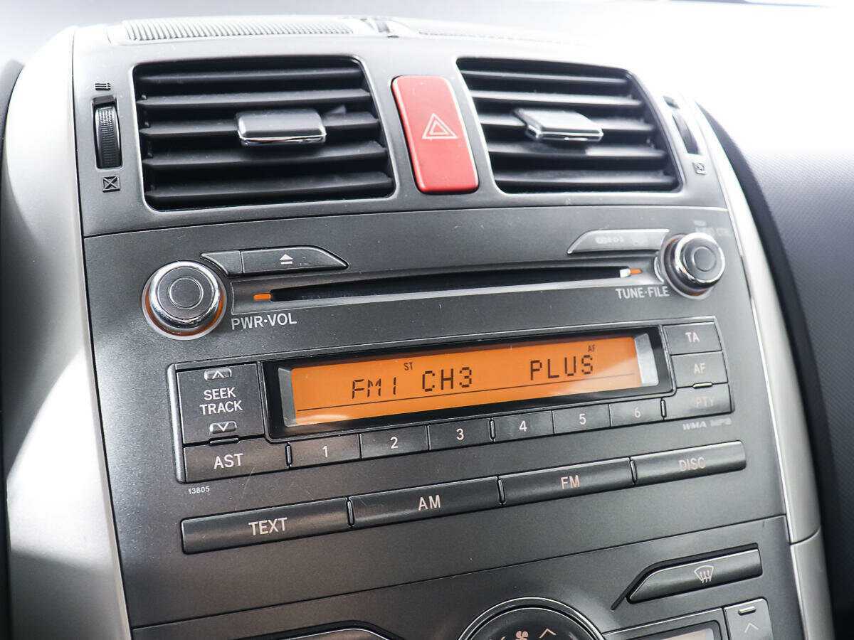 Toyota Auris 2007 года с пробегом. Фото: #15