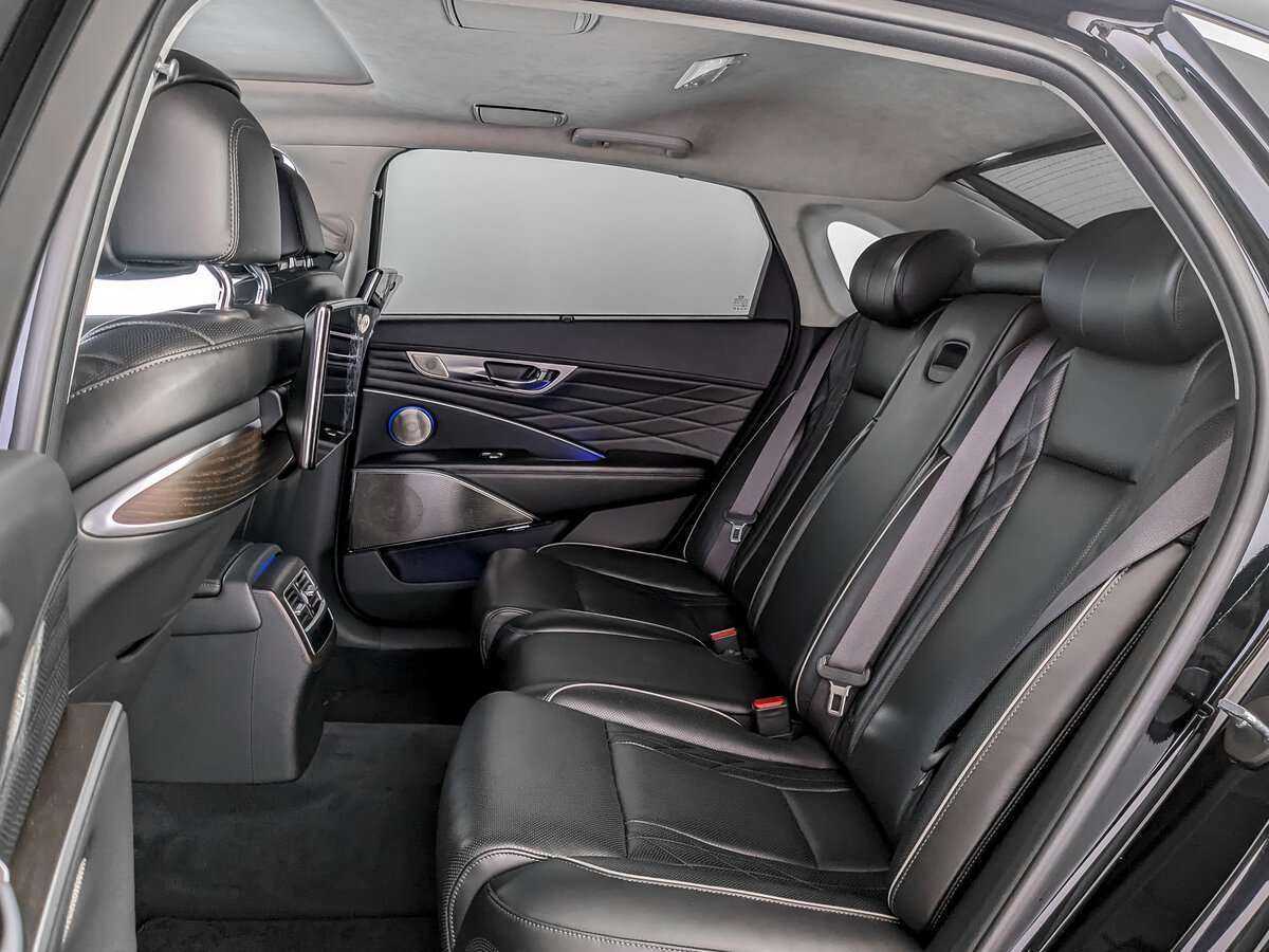 Kia K900 2022 года с пробегом. Фото: #9