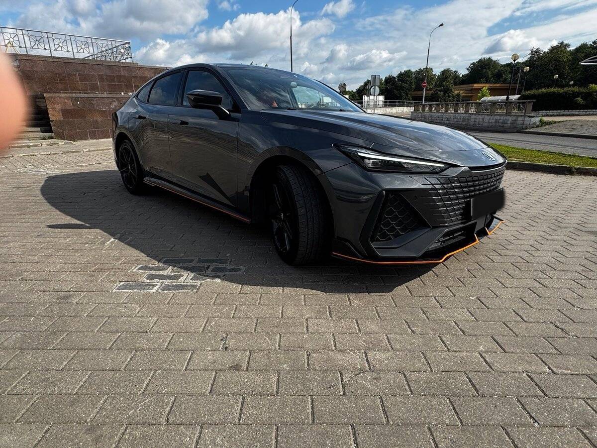 Changan UNI-V 2023 года с пробегом. Фото: #2