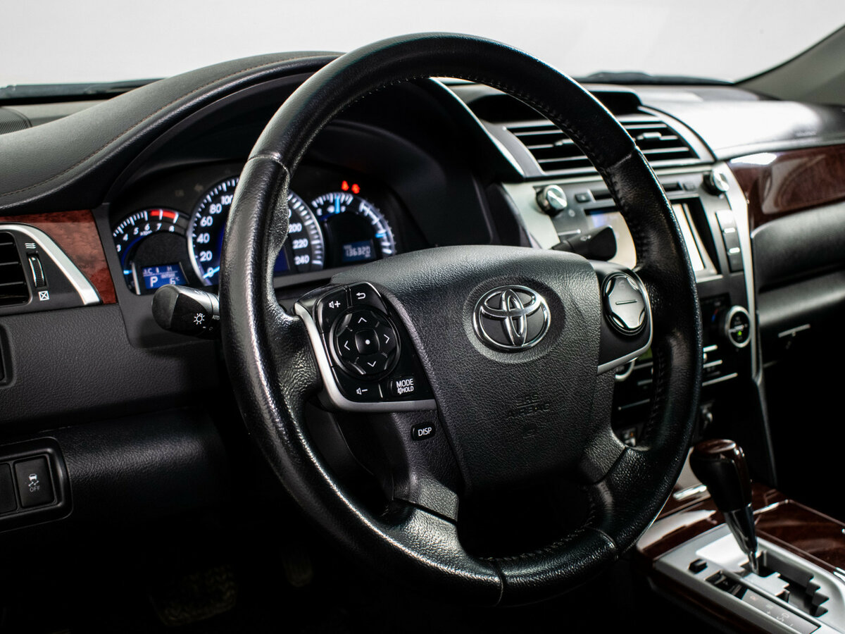Toyota Camry 2014 года с пробегом. Фото: #10