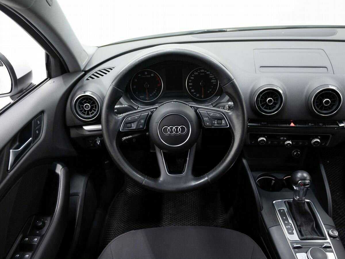 Audi A3 2019 года с пробегом. Фото: #12