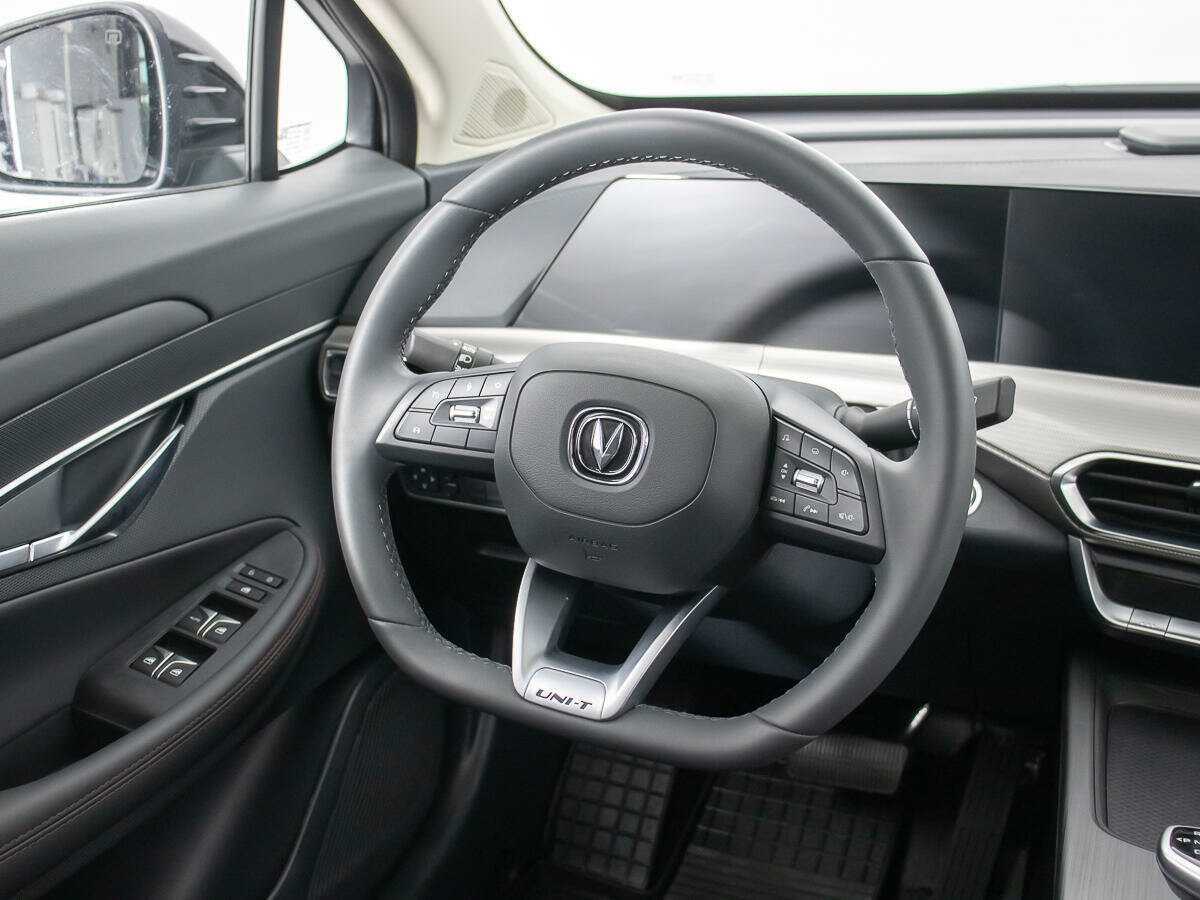 Changan UNI-T 2023 года с пробегом. Фото: #14