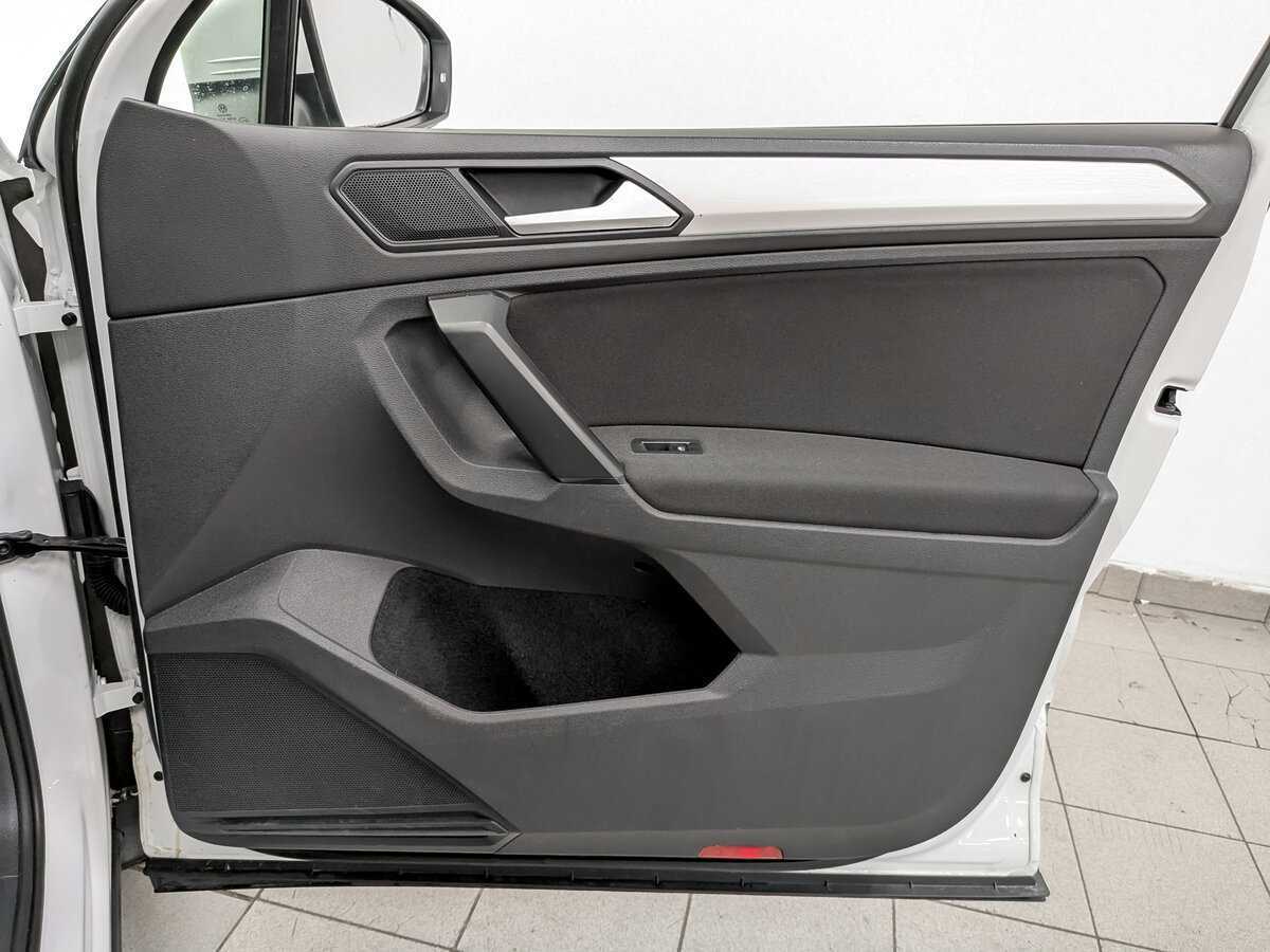 Volkswagen Tiguan 2021 года с пробегом. Фото: #23