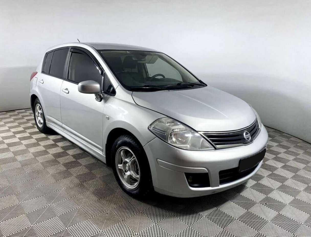 Nissan Tiida 2011 года с пробегом. Фото: #3
